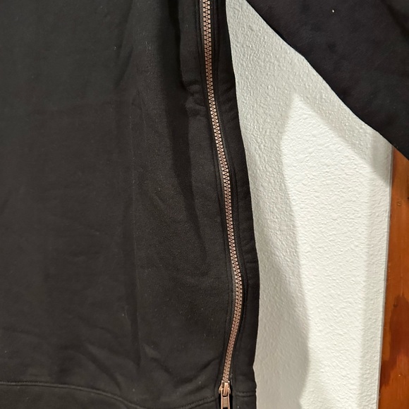 Isabel Maternity Hooded Nursing Sweatshirt - Picture 7 of 8